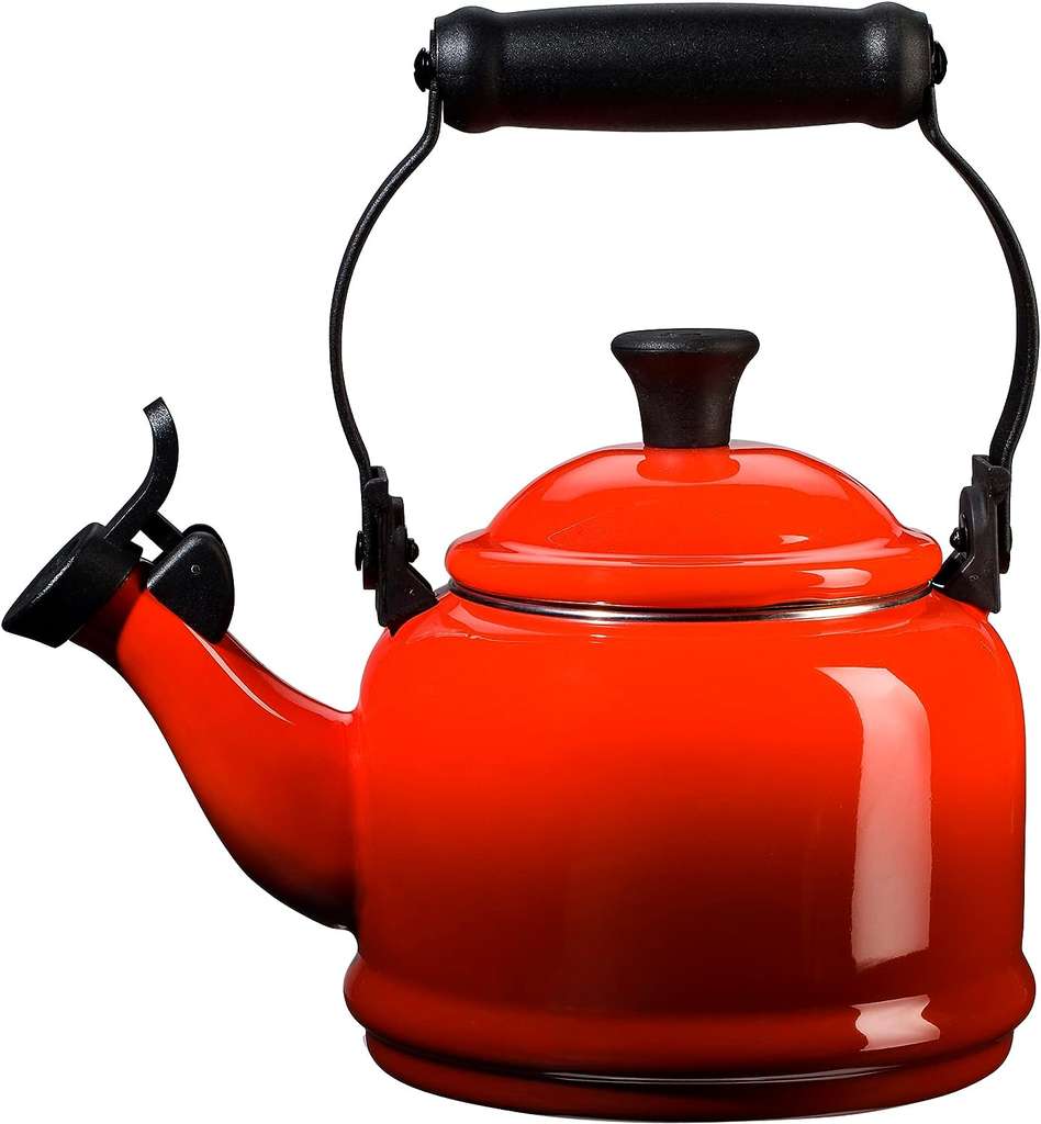 Le Creuset Demi Kettle, Enamelled Steel, Suitable for All Hob Types Including Induction, Enamelled Steel, 1.1 L, Cerise